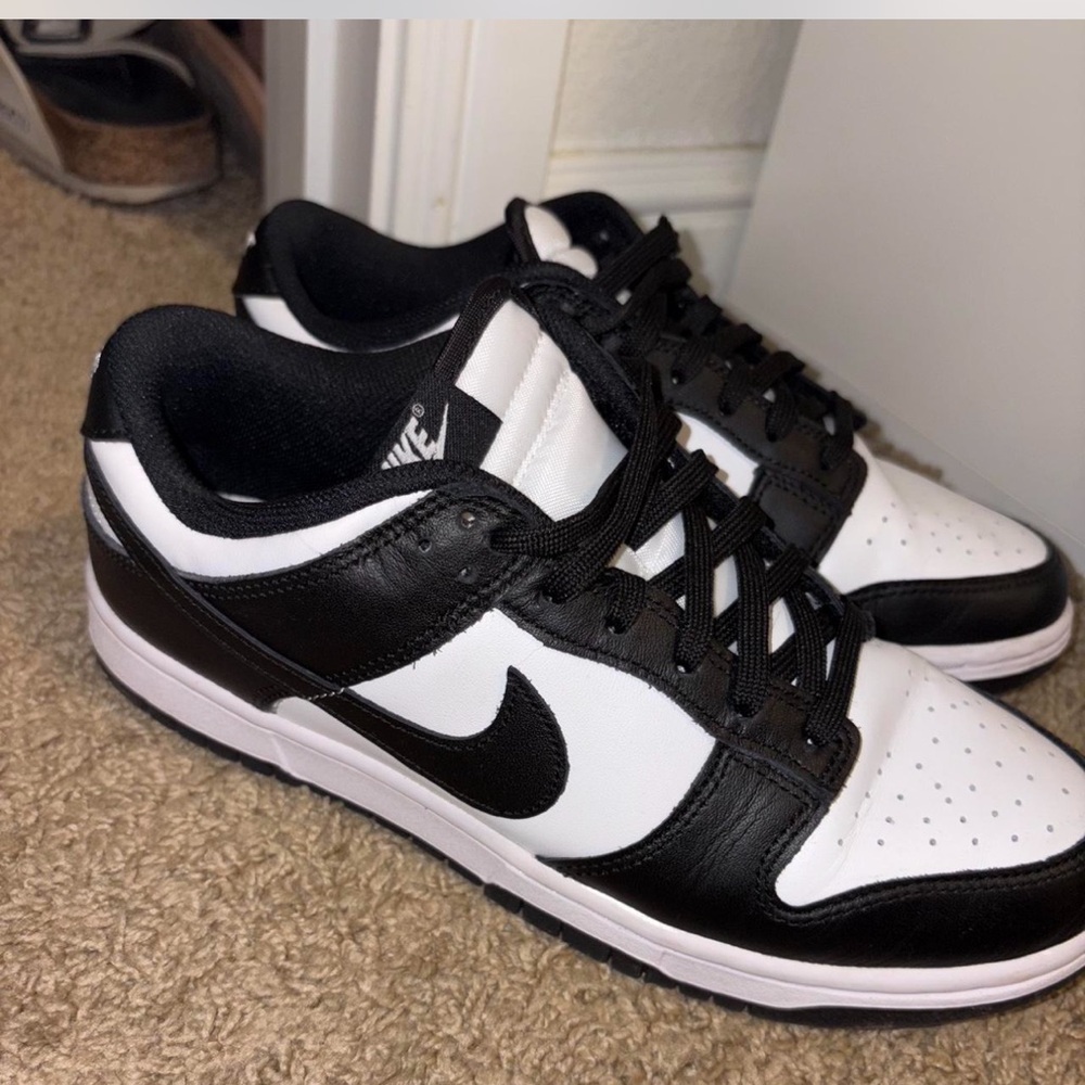 Nike woman’s Classic Black and White Sneakers